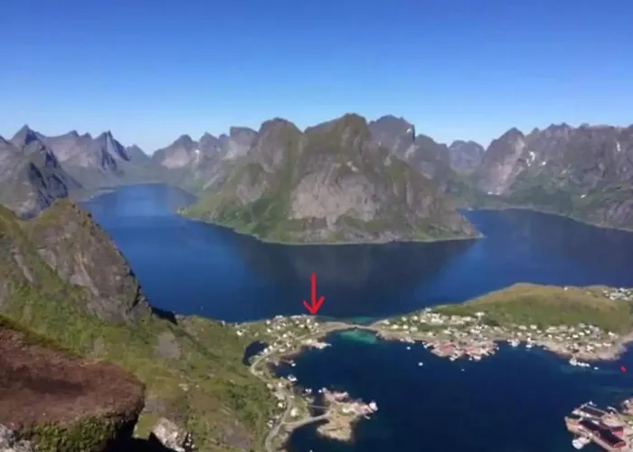 Semesterbostad Reinestua Moskenes